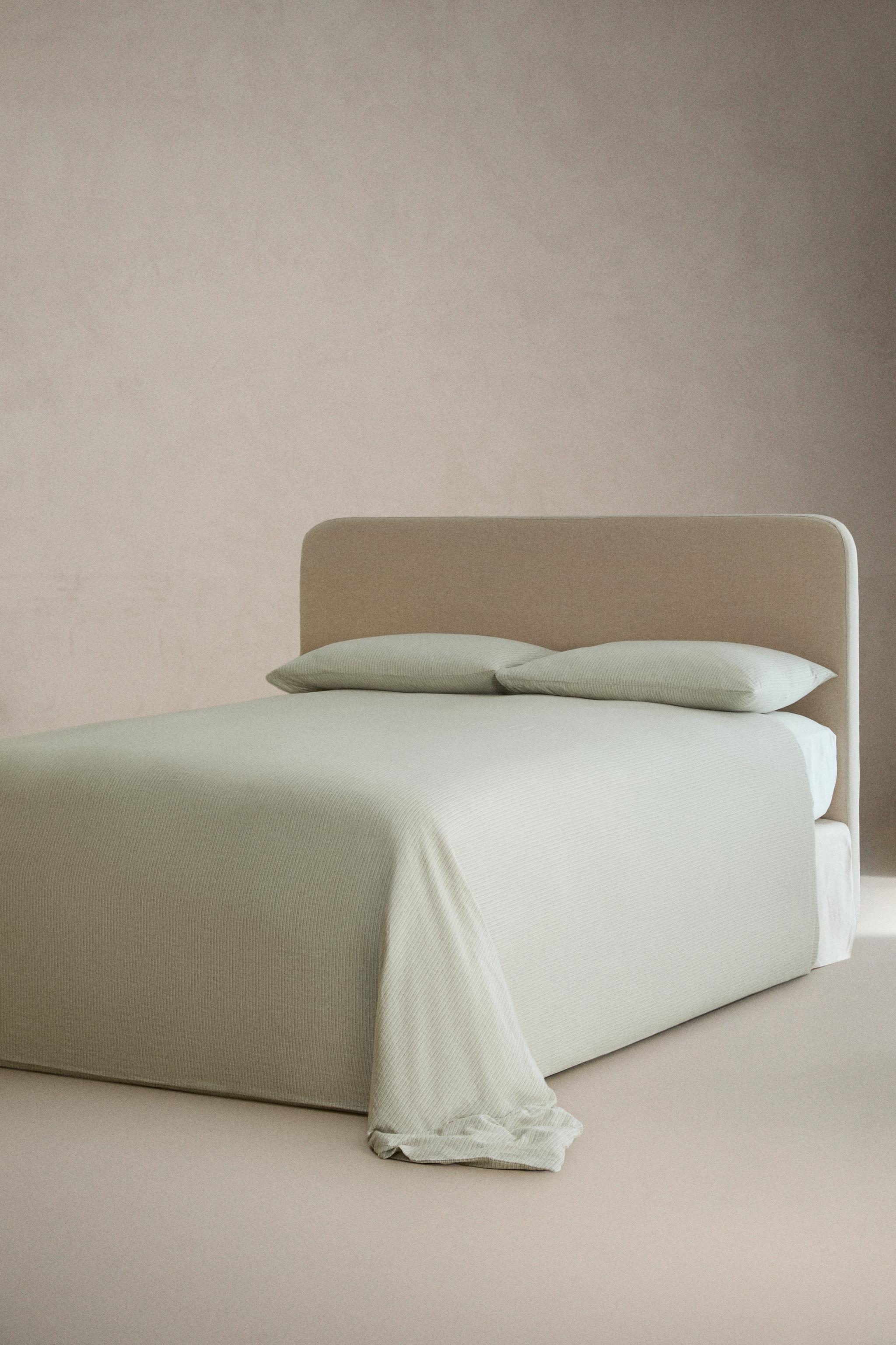 STRIPED LINEN AND COTTON DUVET COVER